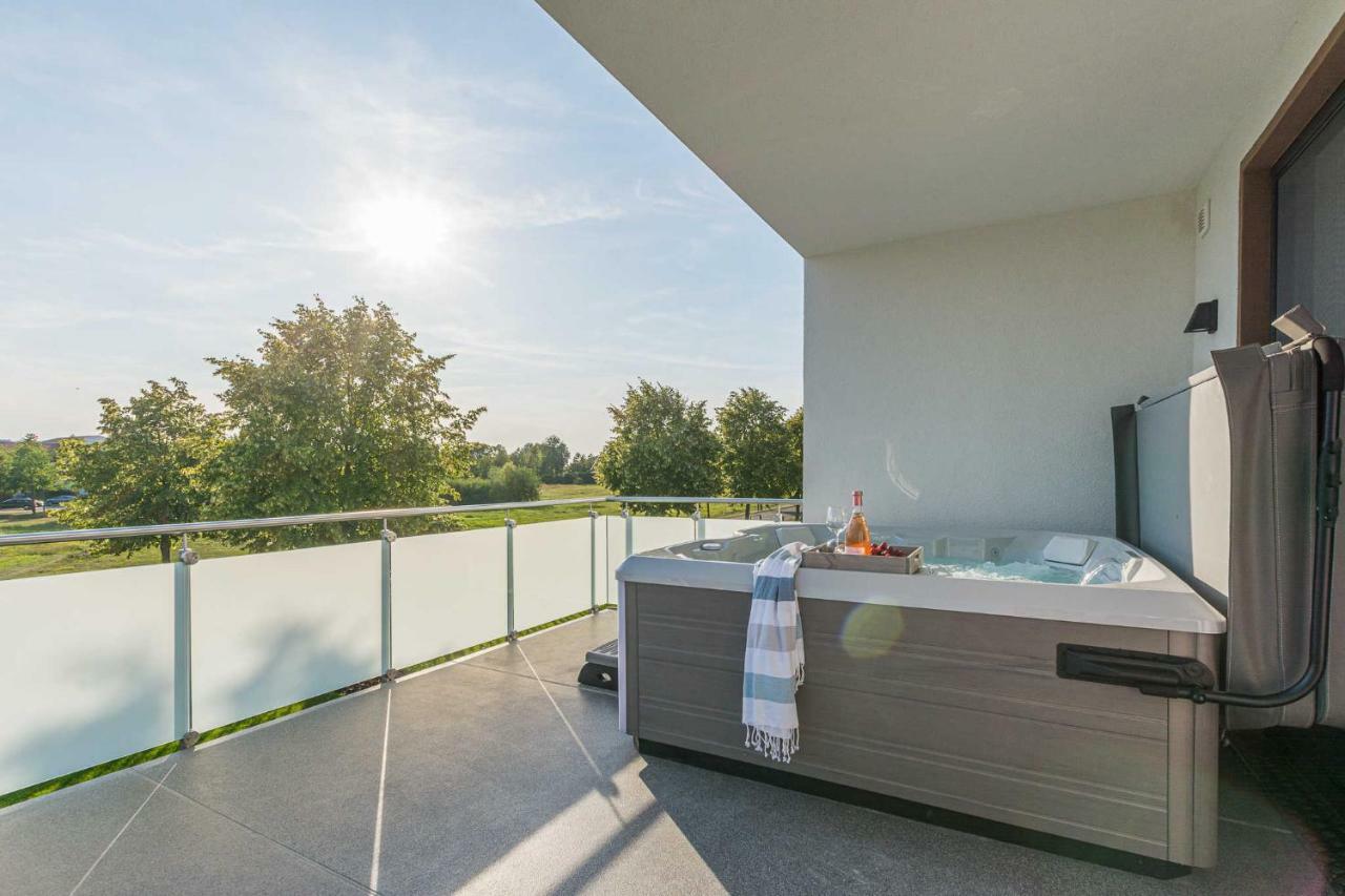 Luxus_SPA_OG_Fewo QUARTIER 4 _WE 4_ Göhren-Lebbin Extérieur photo